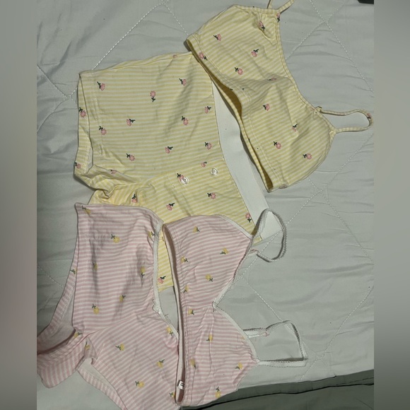 Lounge Set Bundle - Picture 2 of 4